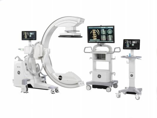 GE医疗宣布通过美国FDA 510(k)批准OEC 3D，这是一种新的外科成像系统，能够进行3-D和2-D成像。OEC 3D将为脊柱和骨科手术的三维成像与精确体积图像的互操作制定标准。这个新系统结合了二维成像的优点和熟悉度，提高了对三维成像的访问和可用性。