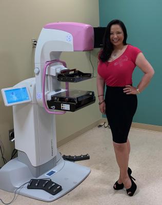 Sandra Sha，医学博士，佛罗里达医学协会认可的杰出医师，擅长乳腺癌治疗